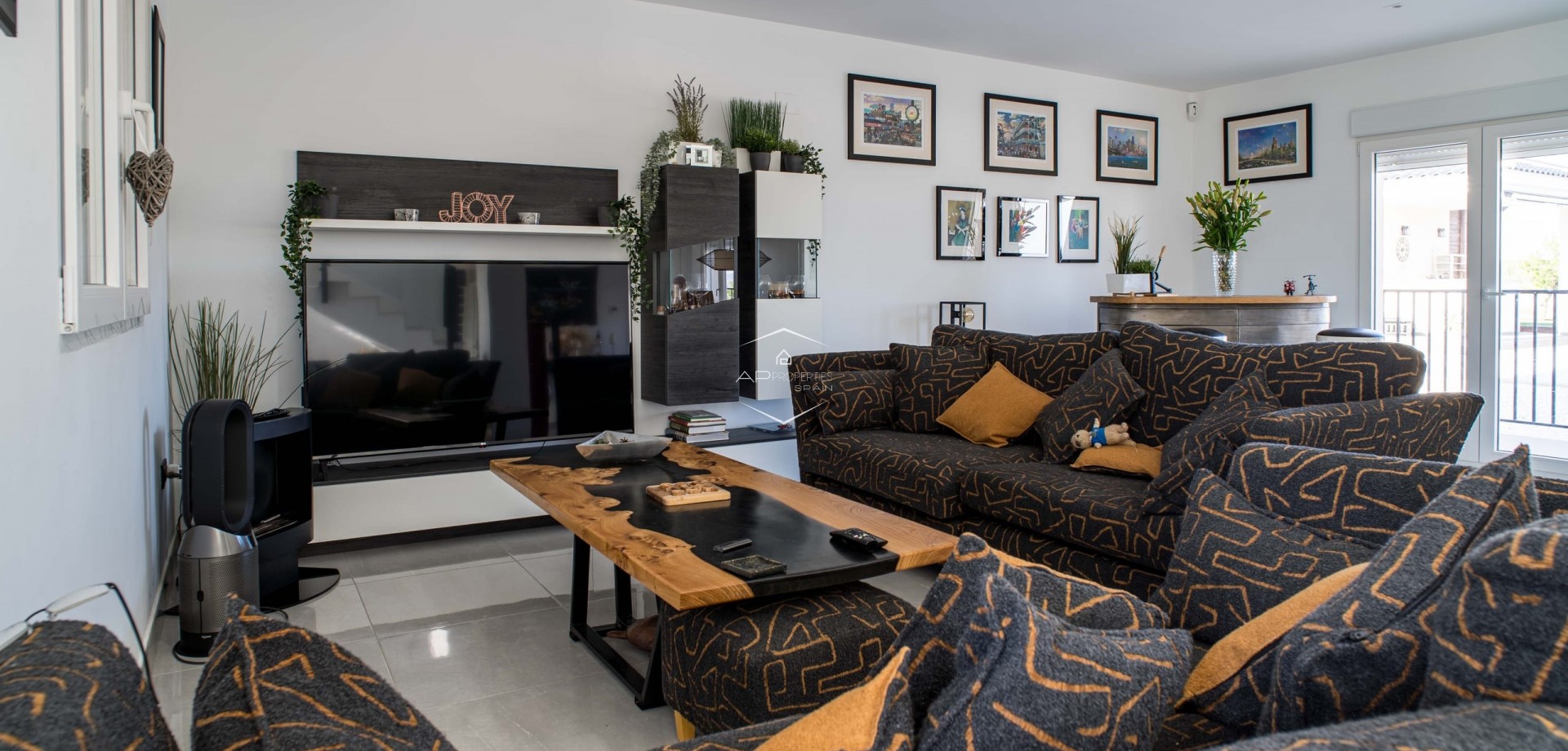 Resale - Villa - Detached -
Lel