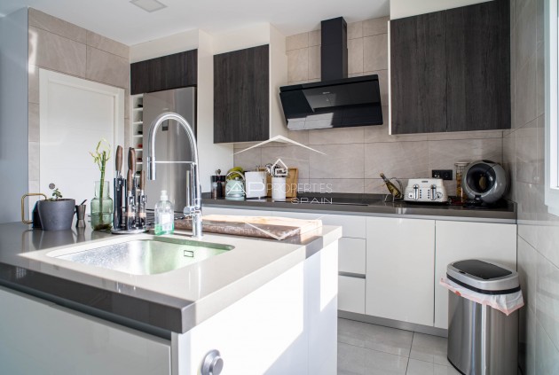 Resale - Villa - Detached -
Lel