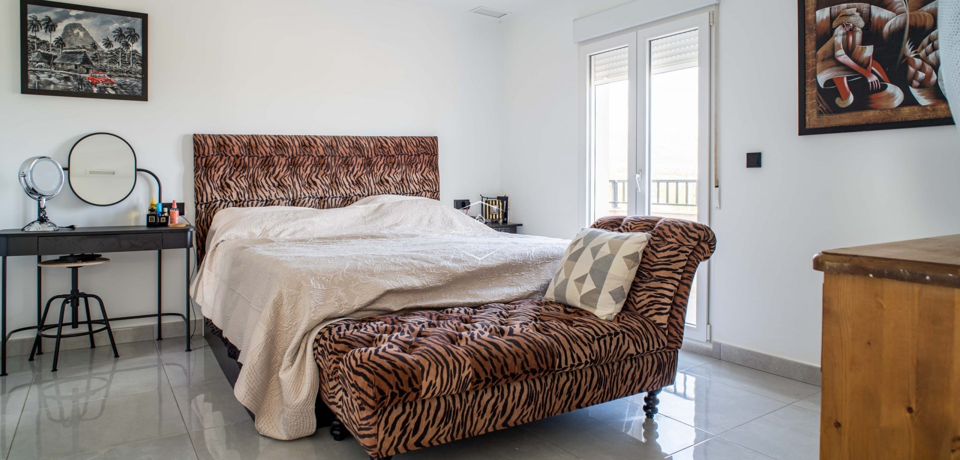 Resale - Villa - Detached -
Lel