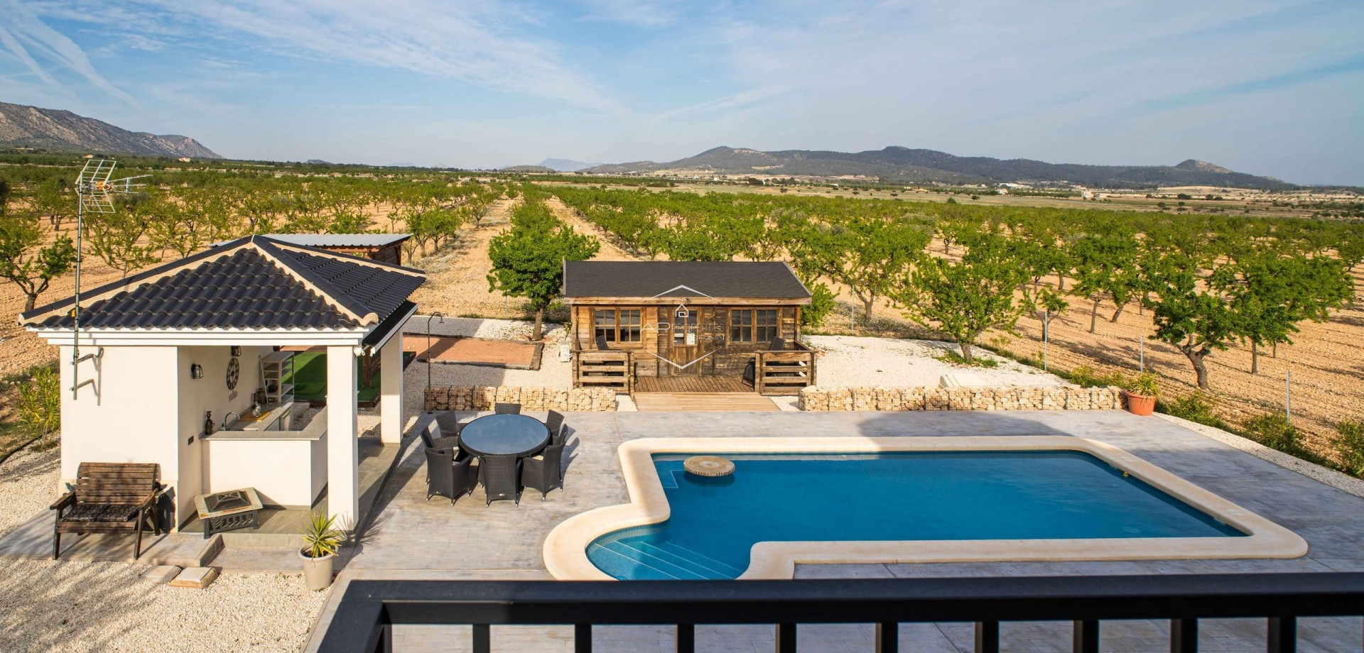 Resale - Villa - Detached -
Lel