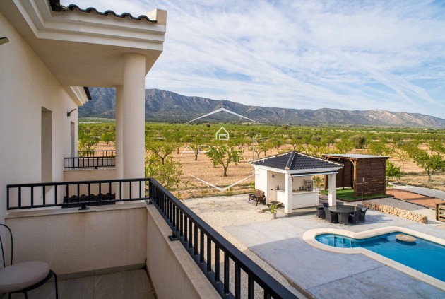 Resale - Villa - Detached -
Lel