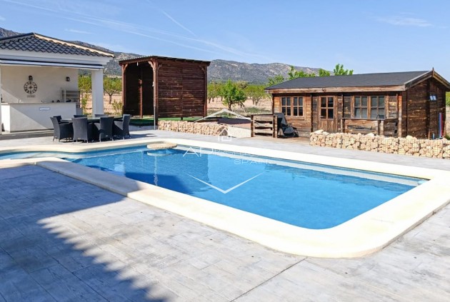 Resale - Villa - Detached -
Lel