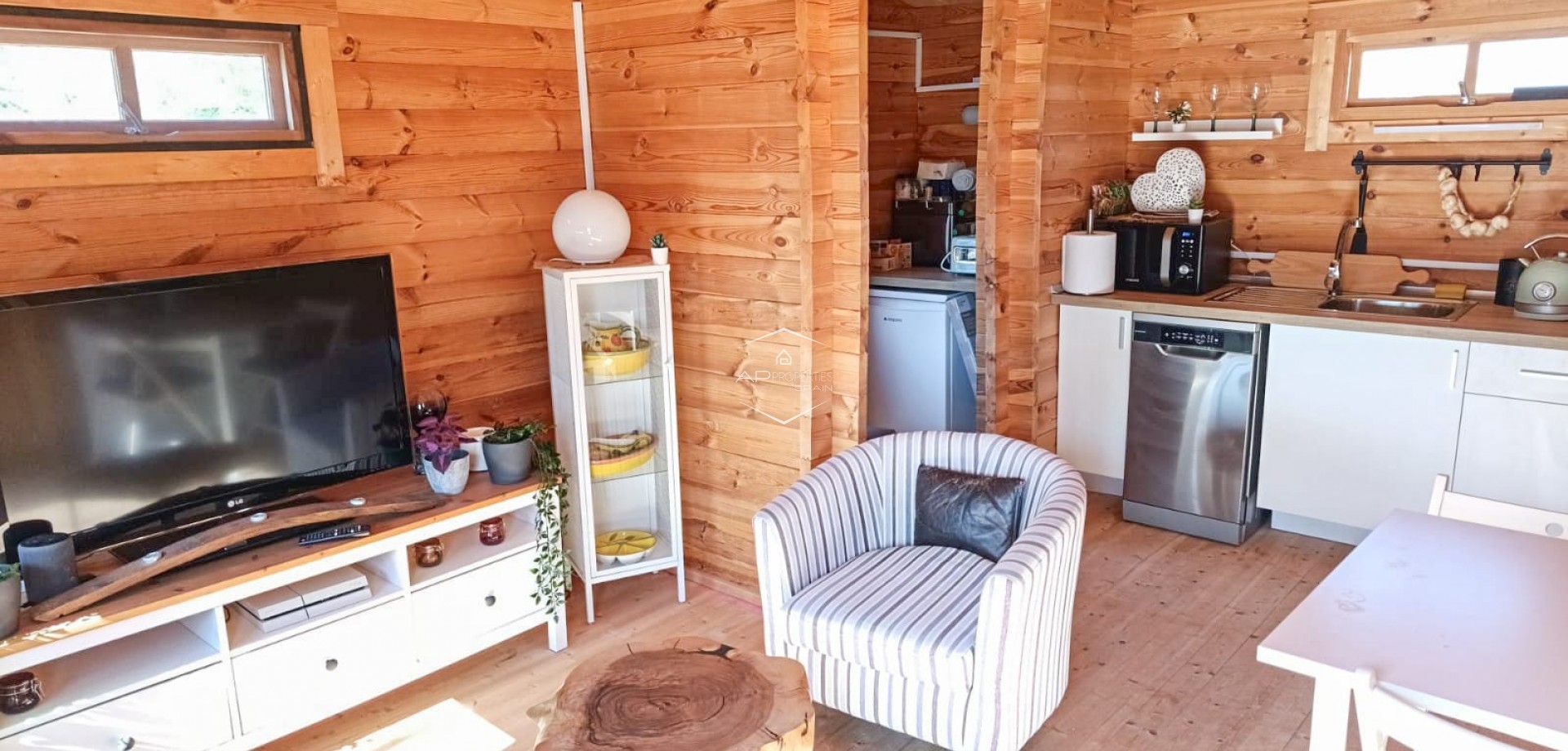 Resale - Villa - Detached -
Lel