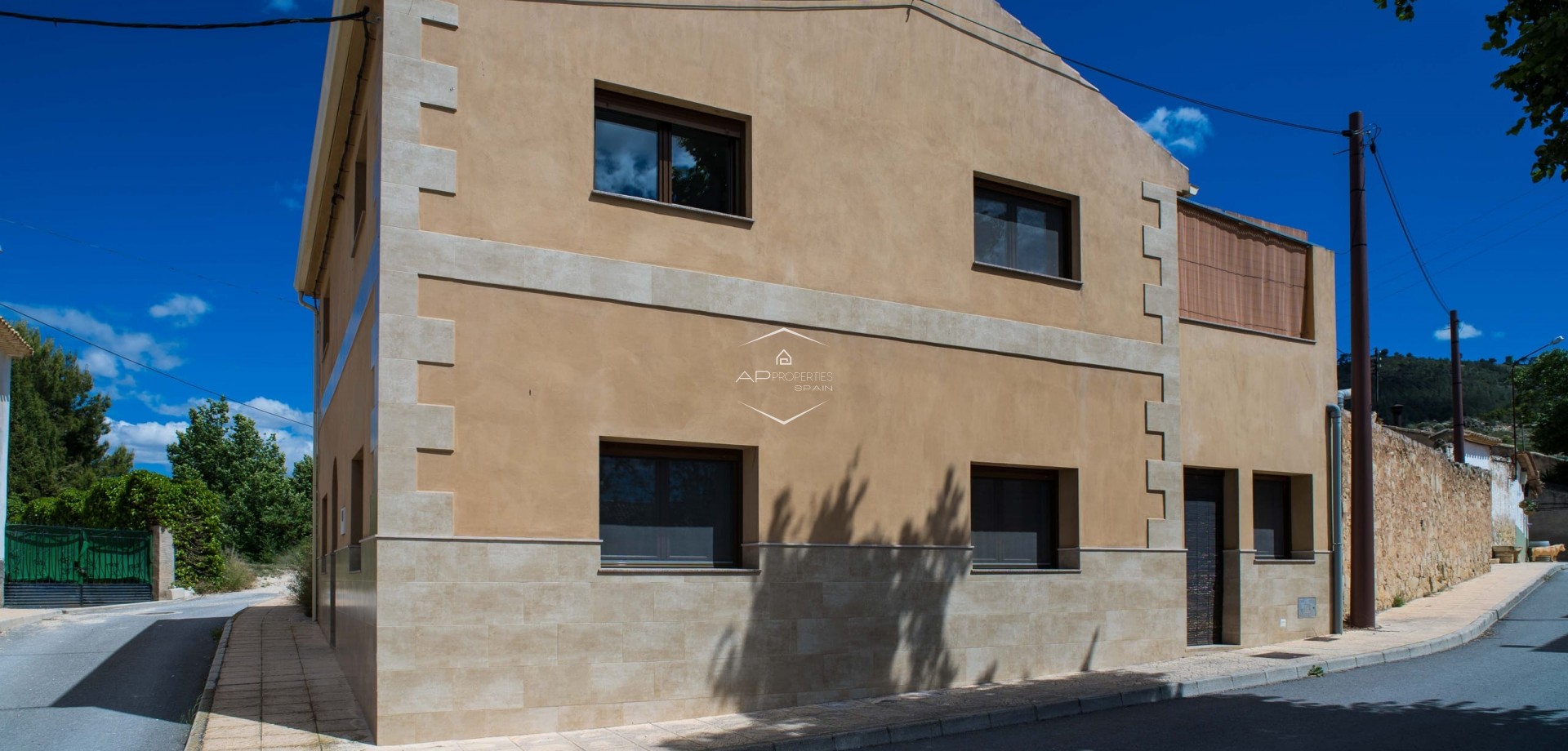 Revente - Maison de ville -
Pinoso