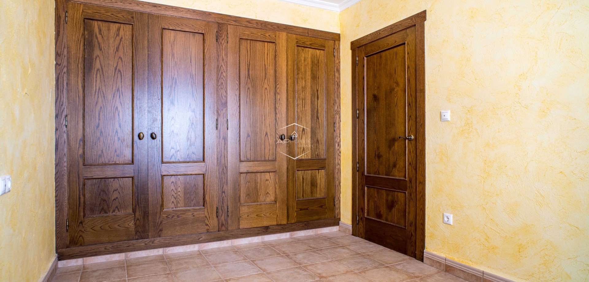 Revente - Maison de ville -
Pinoso