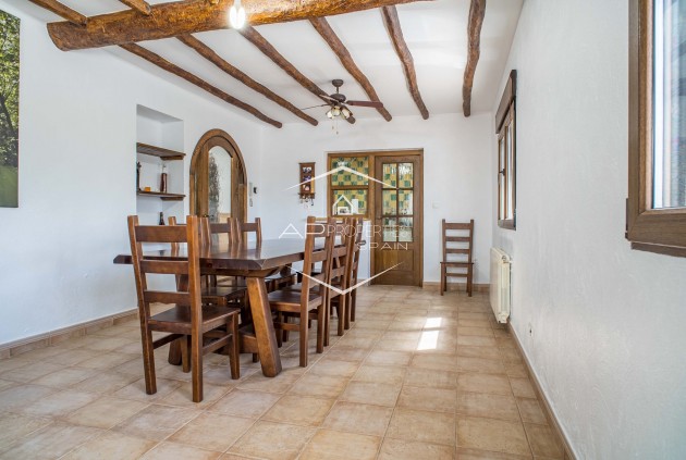 Revente - Maison de ville -
Pinoso