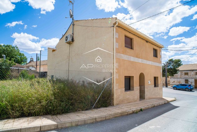 Revente - Maison de ville -
Pinoso