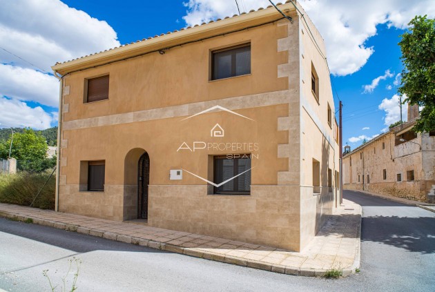 Revente - Maison de ville -
Pinoso