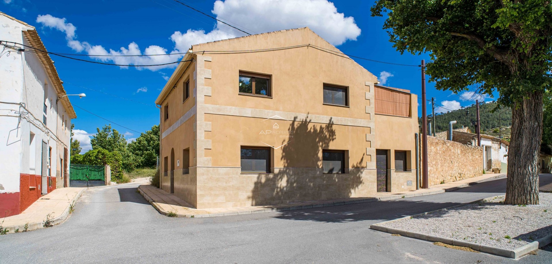 Revente - Maison de ville -
Pinoso