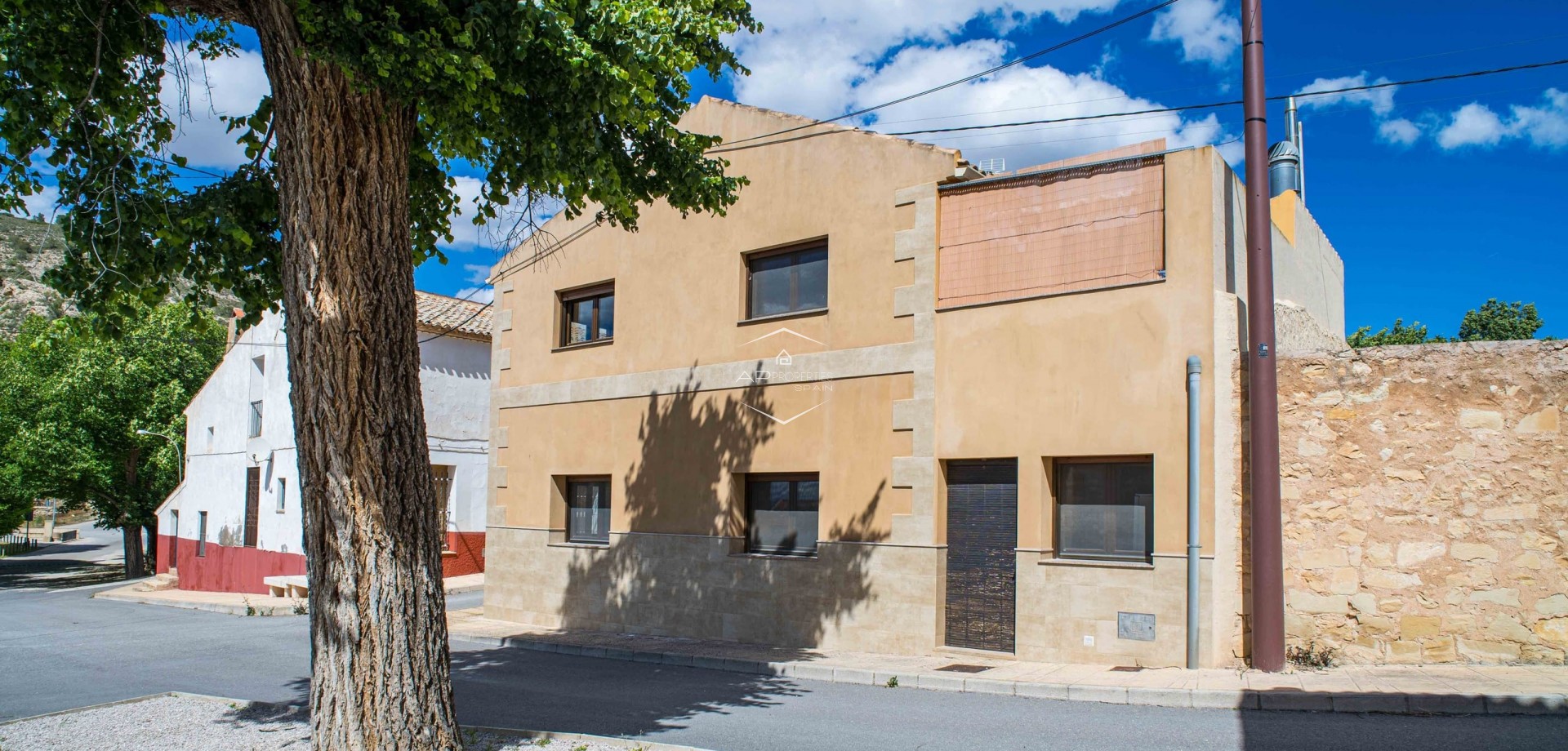 Revente - Maison de ville -
Pinoso
