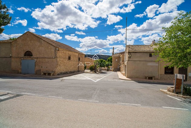 Revente - Maison de ville -
Pinoso