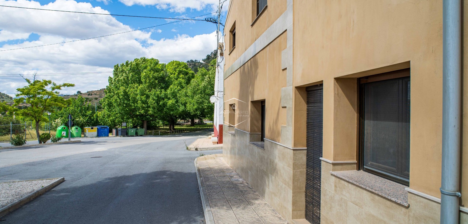 Revente - Maison de ville -
Pinoso