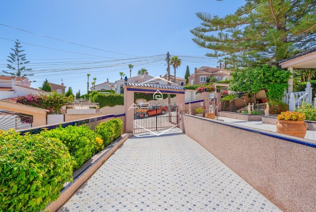 Revente - Villa - Indépendante -
Ciudad Quesada - La Marquesa Golf