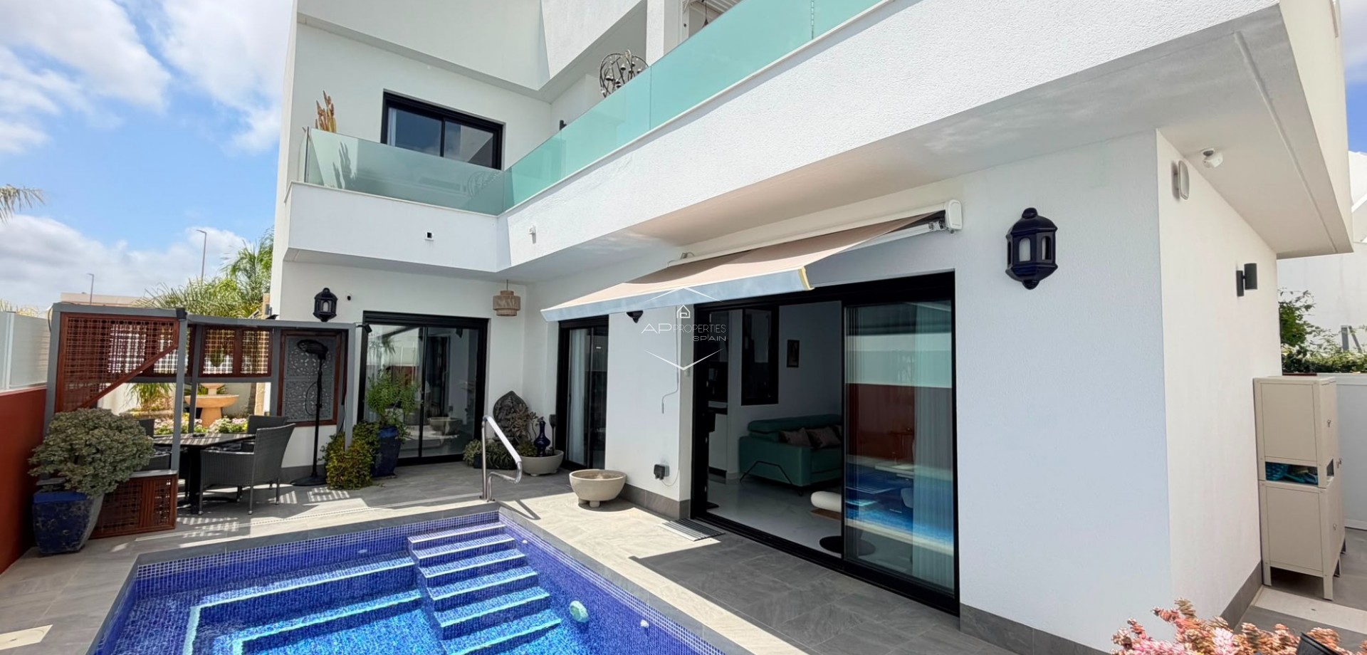 Resale - Villa - Detached -
Los Montesinos - La Herrada