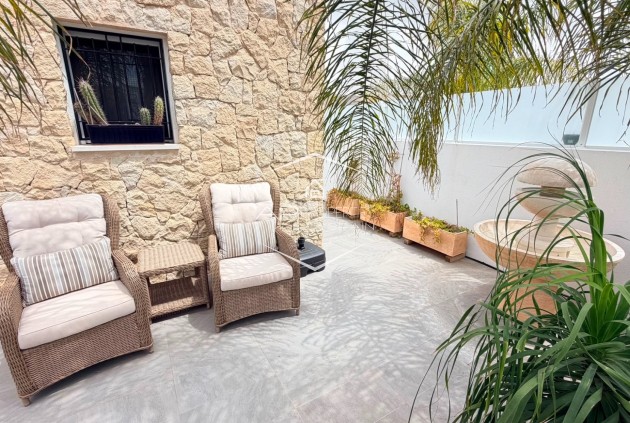 Resale - Villa - Detached -
Los Montesinos - La Herrada