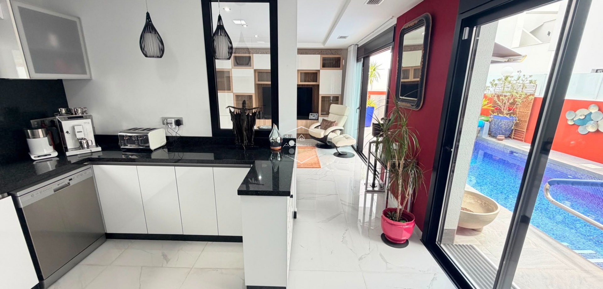 Resale - Villa - Detached -
Los Montesinos - La Herrada