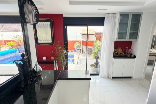 Resale - Villa - Detached -
Los Montesinos - La Herrada