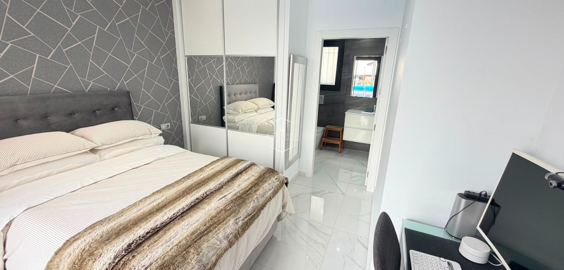 Resale - Villa - Detached -
Los Montesinos - La Herrada
