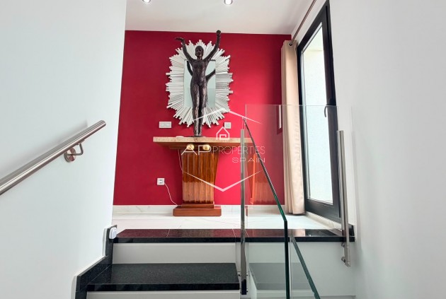 Resale - Villa - Detached -
Los Montesinos - La Herrada