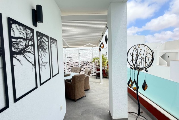 Resale - Villa - Detached -
Los Montesinos - La Herrada