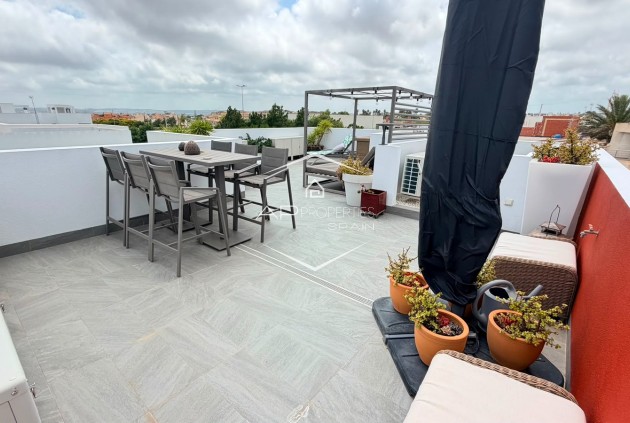 Resale - Villa - Detached -
Los Montesinos - La Herrada
