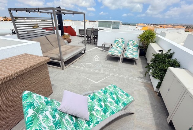 Resale - Villa - Detached -
Los Montesinos - La Herrada