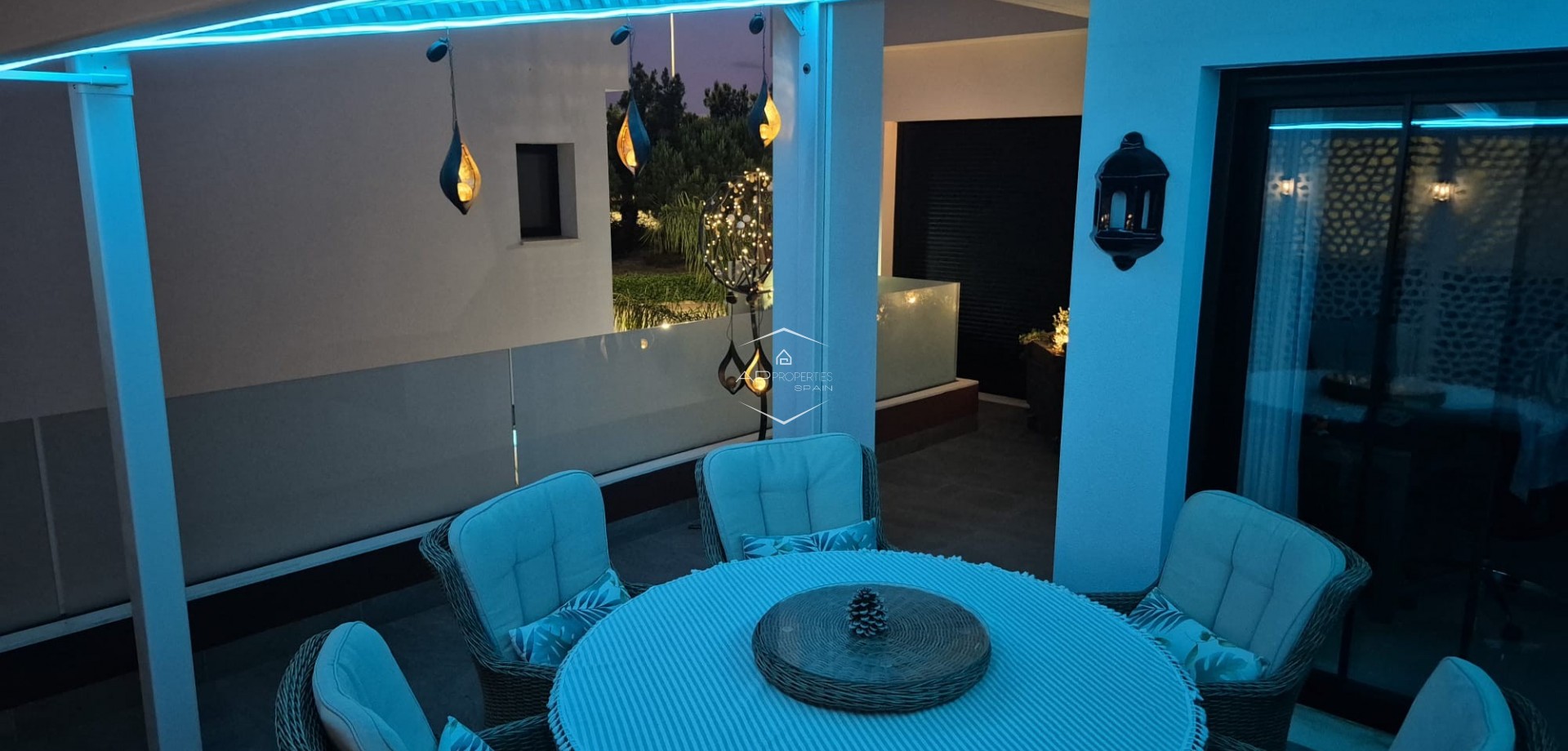 Resale - Villa - Detached -
Los Montesinos - La Herrada