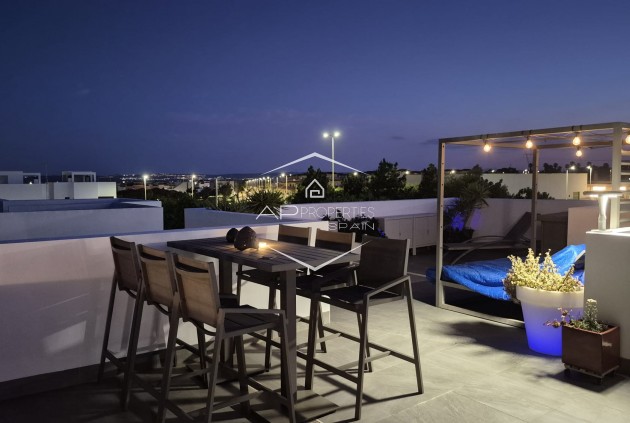 Resale - Villa - Detached -
Los Montesinos - La Herrada