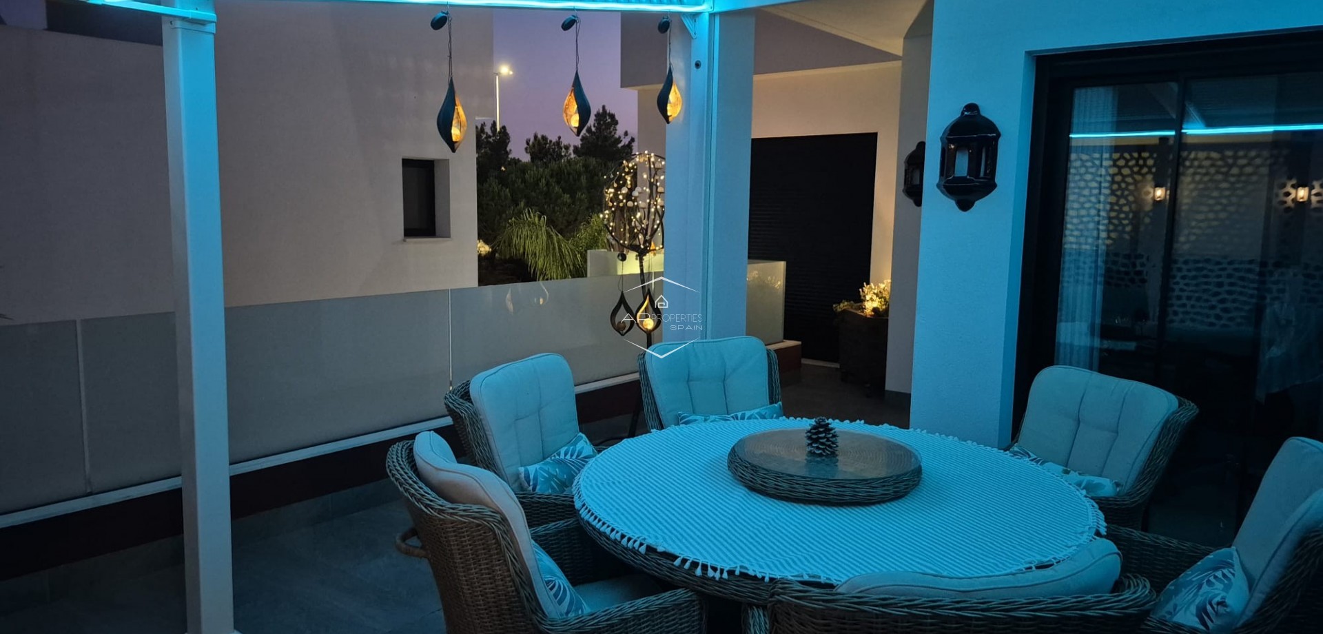 Resale - Villa - Detached -
Los Montesinos - La Herrada