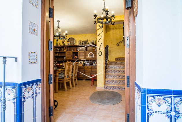 Reventa - Adosado -
Pinoso