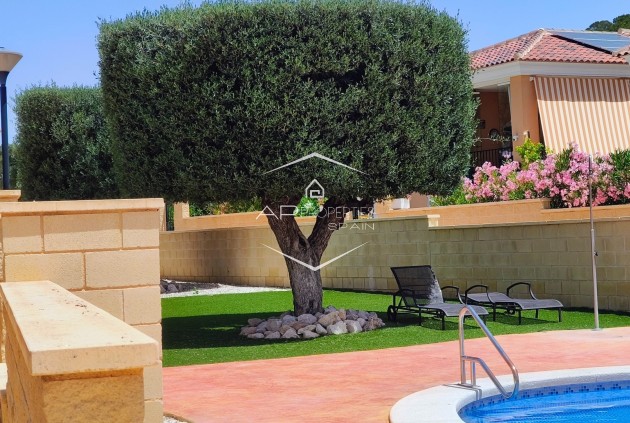Revente - Villa - Indépendante -
La Romana