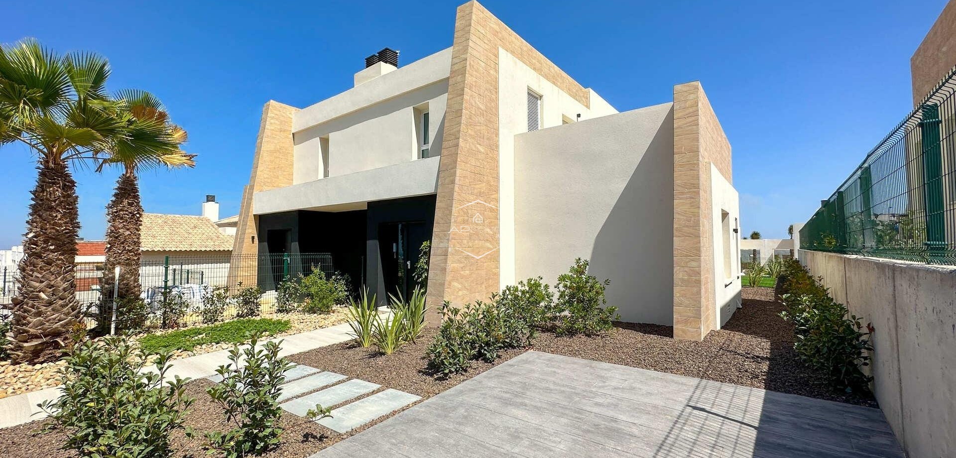 Nouvelle construction - Villa - Indépendante -
Algorfa - La Finca