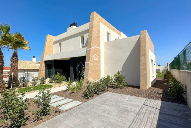 Nouvelle construction - Villa - Indépendante -
Algorfa - La Finca