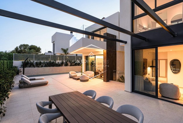Nouvelle construction - Villa - Indépendante -
La Nucía - Coblanca