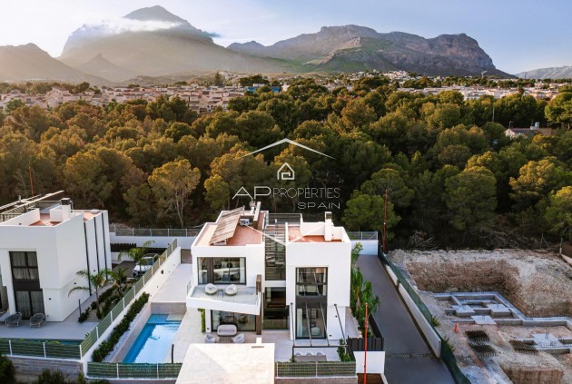 Nouvelle construction - Villa - Indépendante -
La Nucía - Coblanca