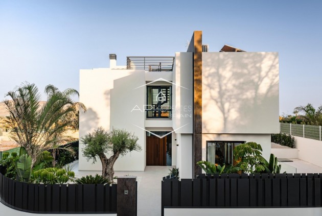 Nouvelle construction - Villa - Indépendante -
La Nucía - Coblanca
