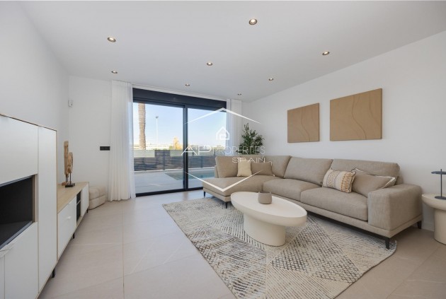 Nouvelle construction - Villa - Indépendante -
Torrevieja - Sector 25