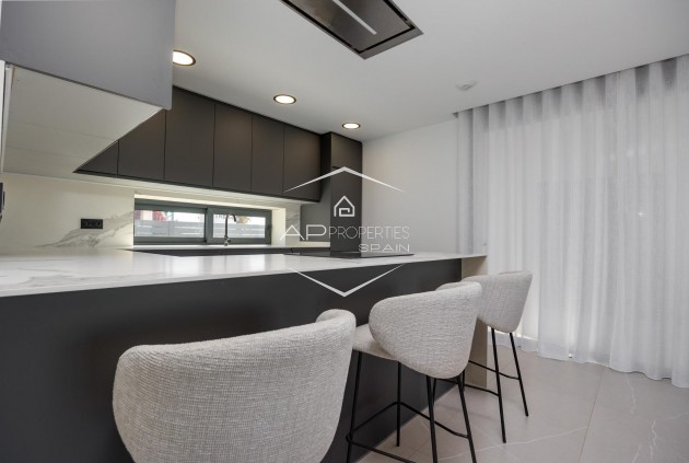 Nouvelle construction - Villa - Indépendante -
Torrevieja - Sector 25