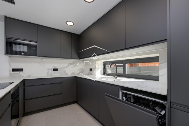 Nouvelle construction - Villa - Indépendante -
Torrevieja - Sector 25