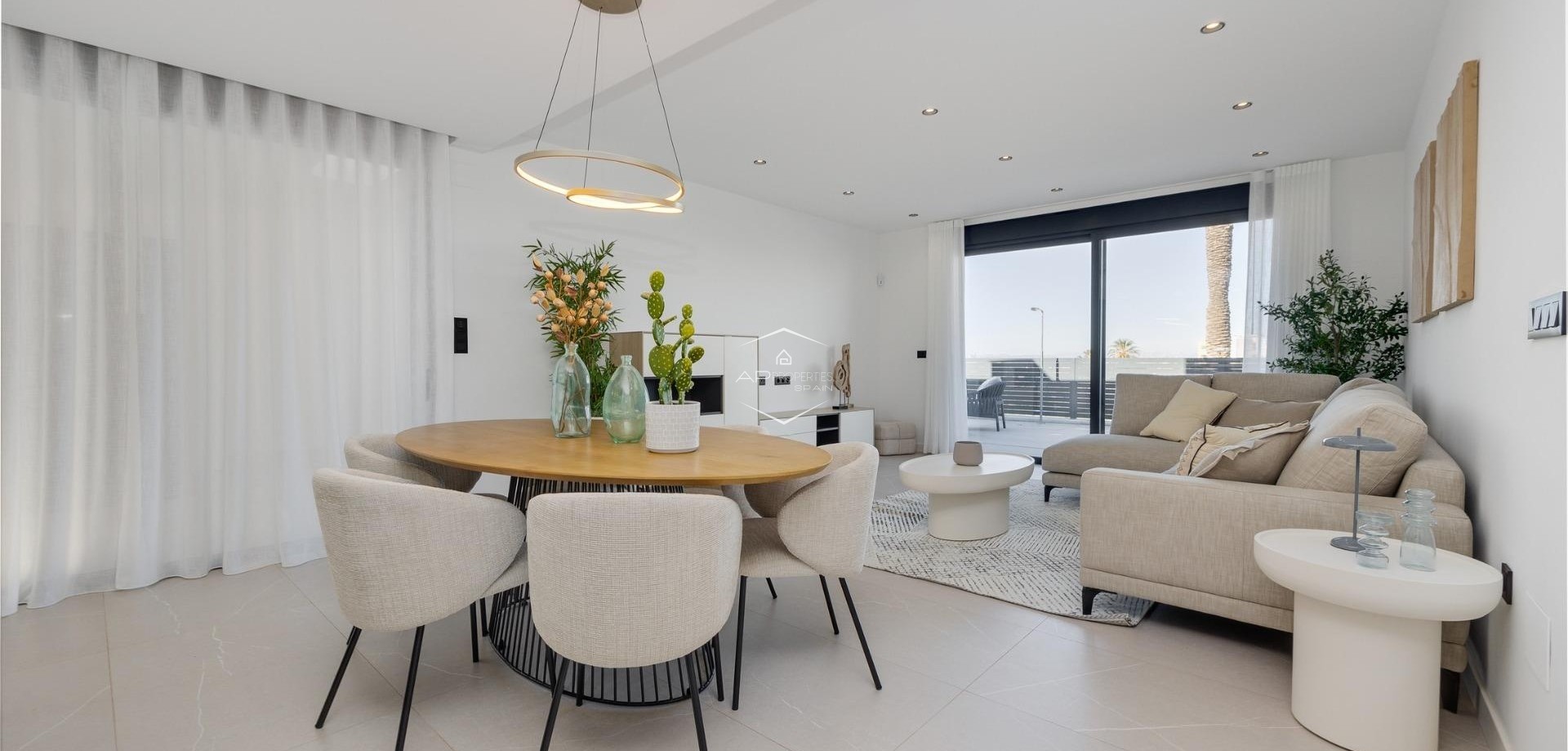 Nouvelle construction - Villa - Indépendante -
Torrevieja - Sector 25