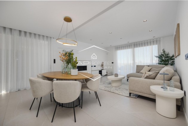 Nouvelle construction - Villa - Indépendante -
Torrevieja - Sector 25