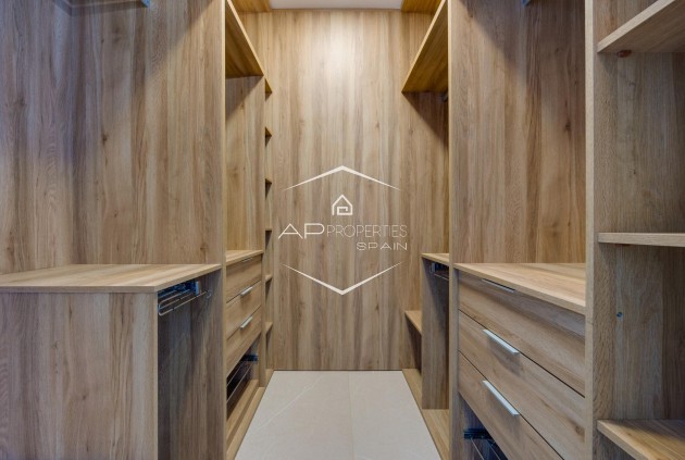 Nouvelle construction - Villa - Indépendante -
Torrevieja - Sector 25