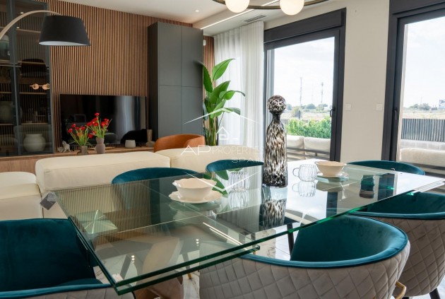 Nouvelle construction - Villa - Indépendante -
Ciudad Quesada - Lo Marabú