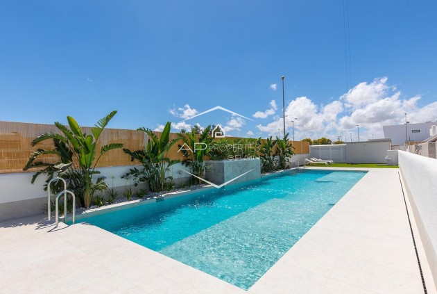 Nouvelle construction - Bungalow -
Dolores - Sector 3