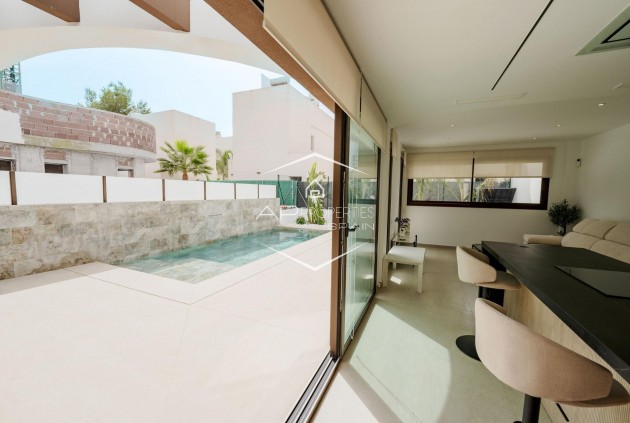 Nouvelle construction - Villa - Indépendante -
Almoradí - Las Heredades
