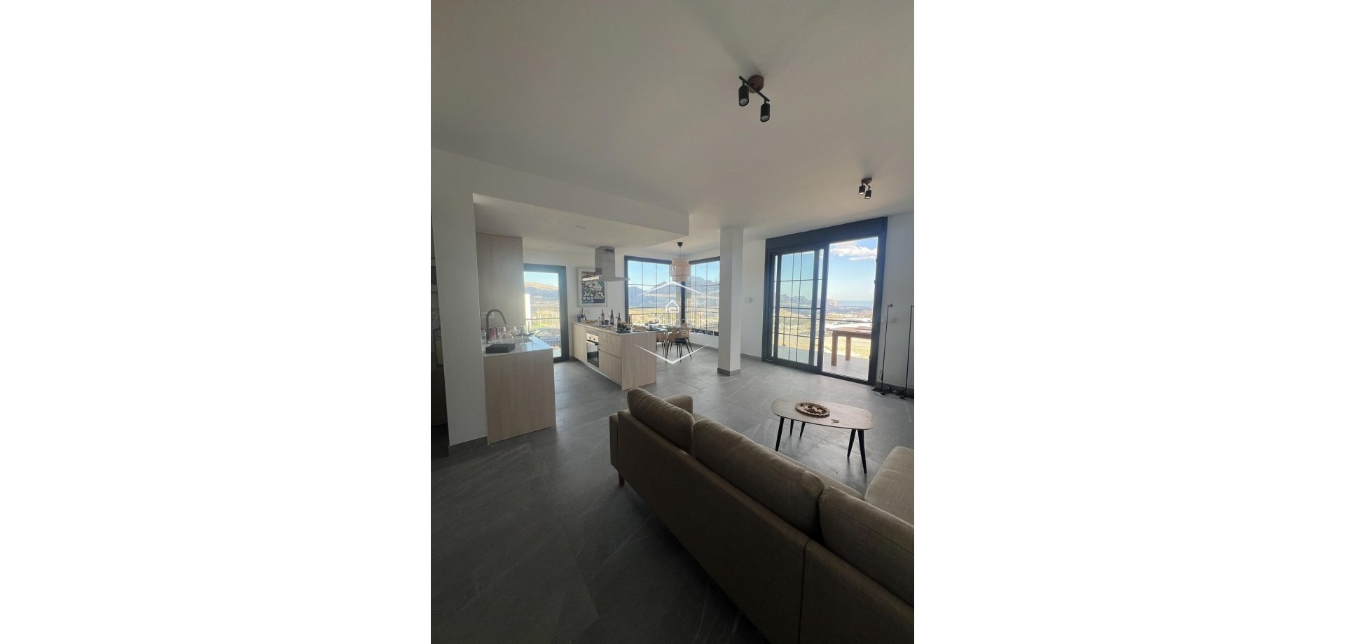 Nouvelle construction - Maison de ville -
Polop - PAU1