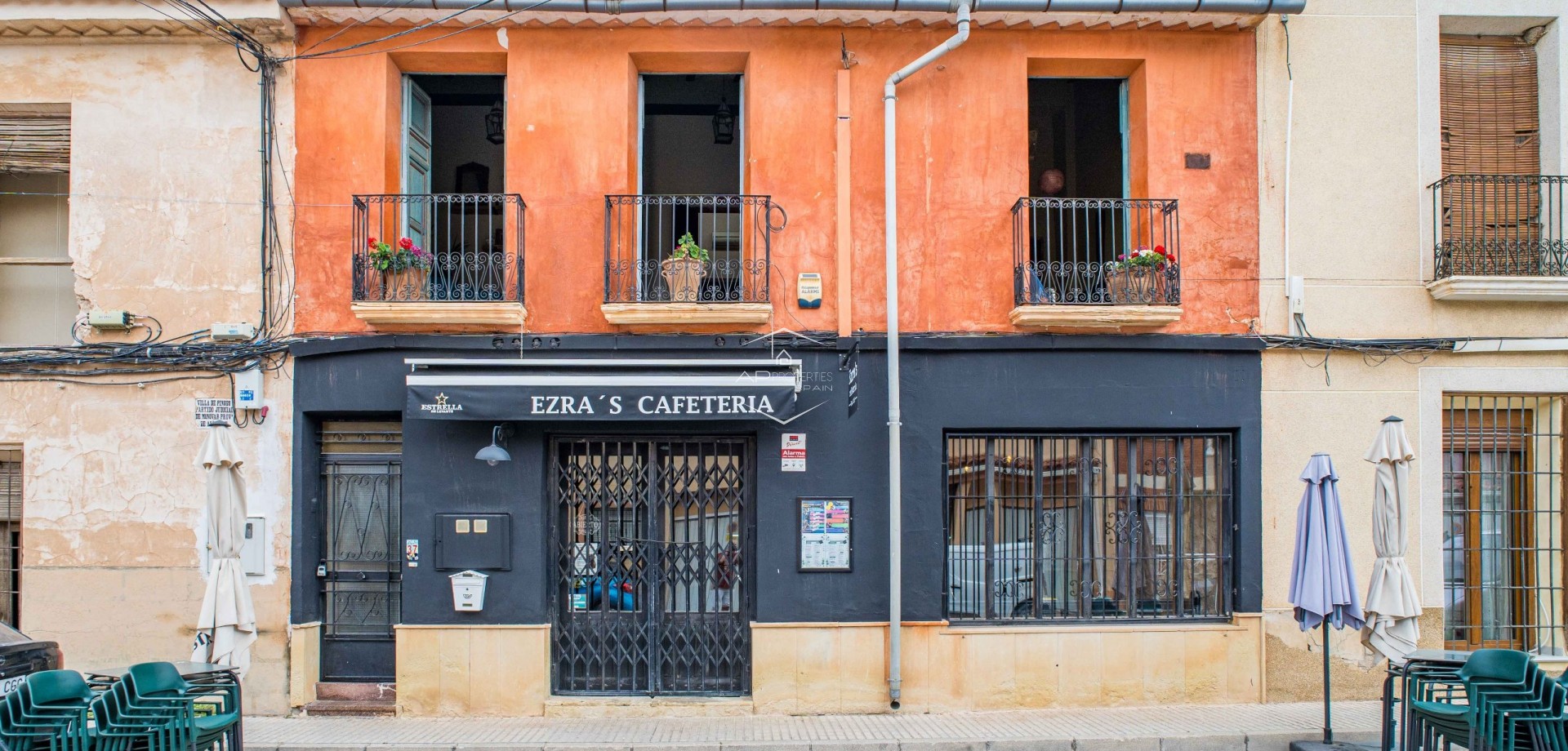 Revente - Maison de ville -
Pinoso - CL MONOVAR 77