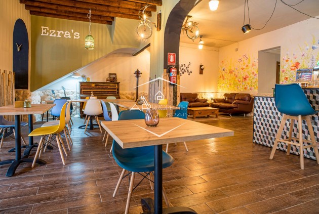 Revente - Maison de ville -
Pinoso - CL MONOVAR 77