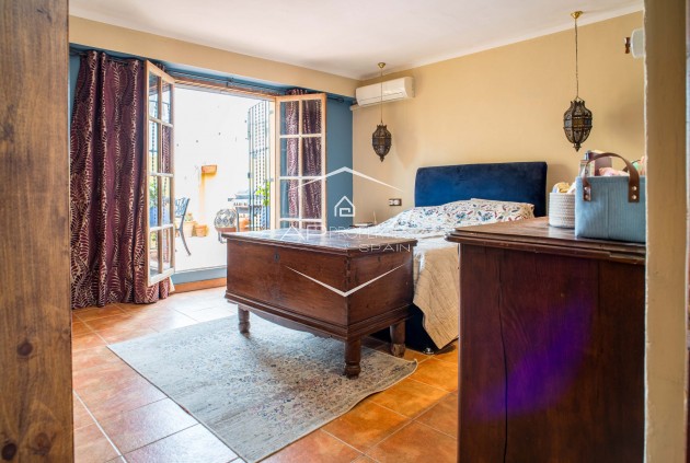 Revente - Maison de ville -
Pinoso - CL MONOVAR 77