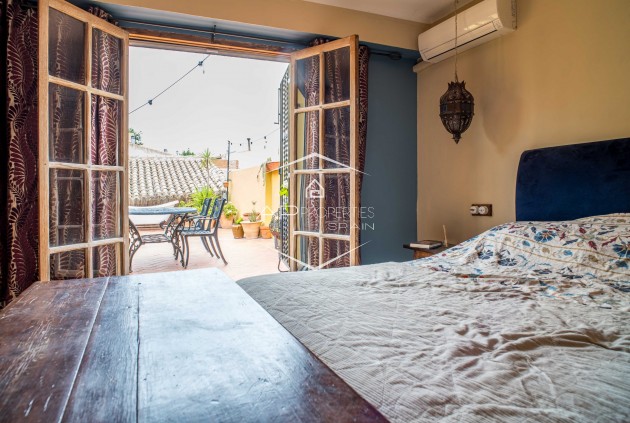 Revente - Maison de ville -
Pinoso - CL MONOVAR 77